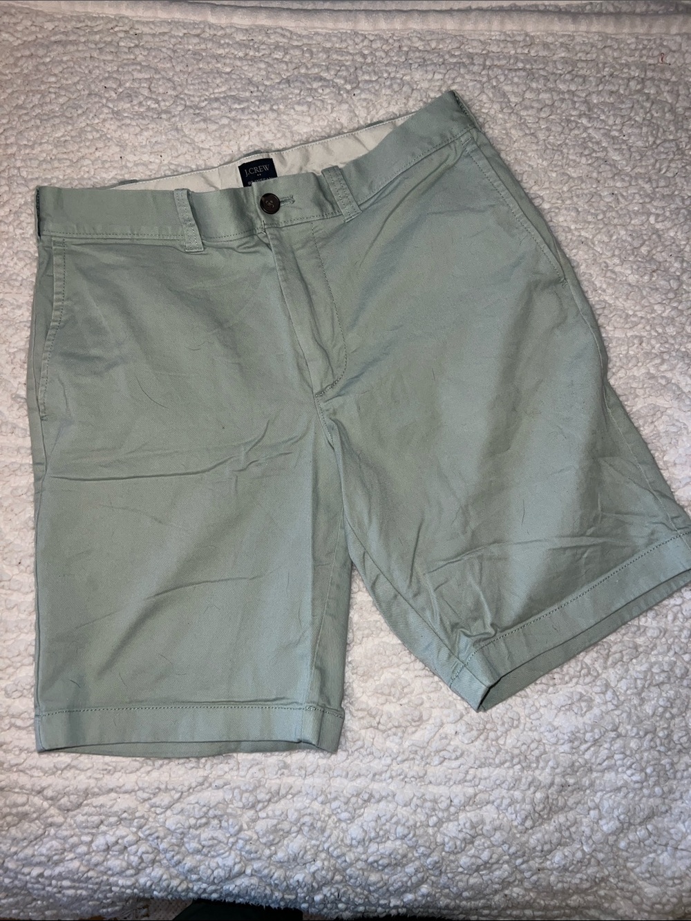 J. Crew Men’s Light Green Flat Front Chino Shorts, size 30, EUC